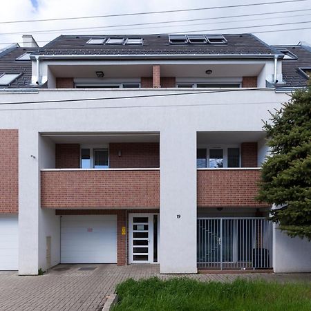Dobo Apartman Seghedin Exterior foto