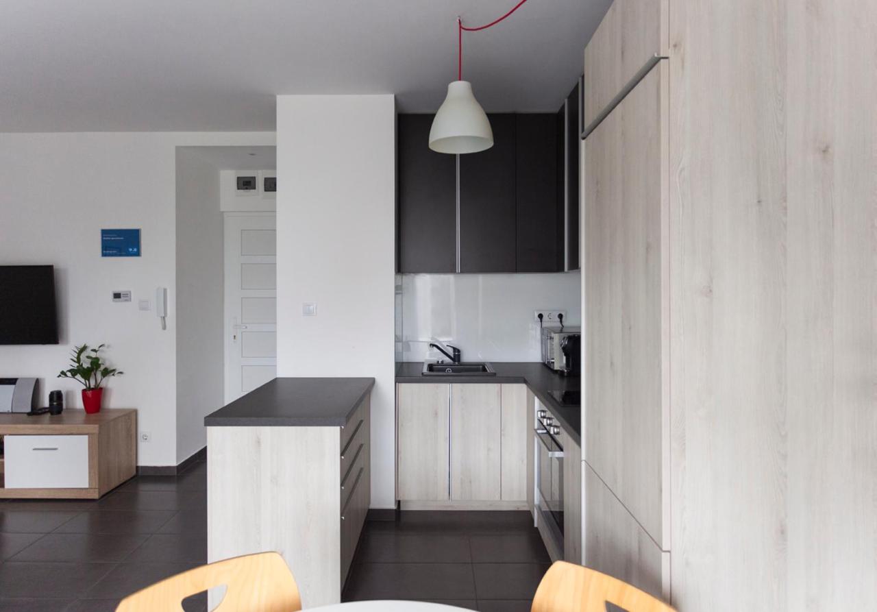 Dobo Apartman Seghedin Exterior foto